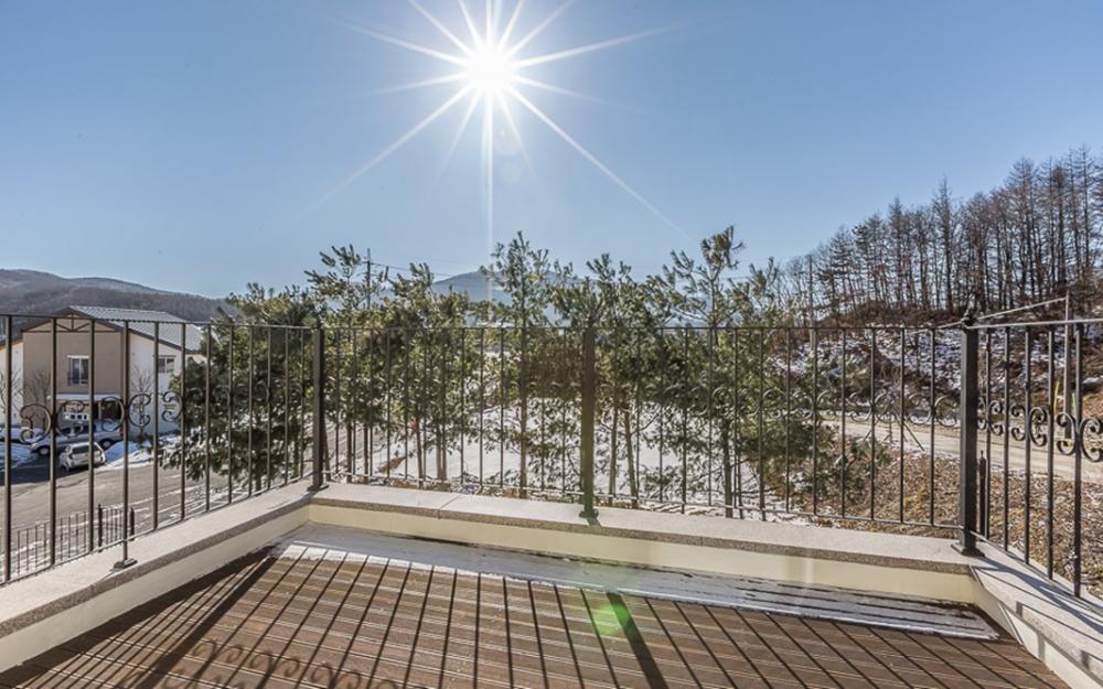 Le Comte Bleu Hotell Pyeongchang Exteriör bild