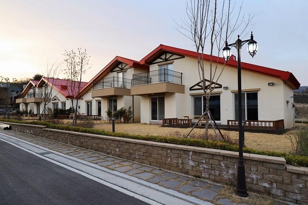 Le Comte Bleu Hotell Pyeongchang Exteriör bild