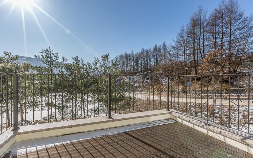 Le Comte Bleu Hotell Pyeongchang Exteriör bild